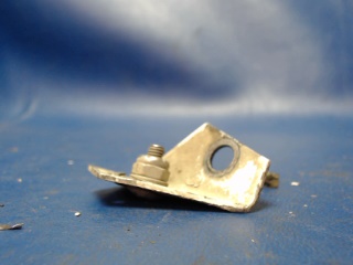 67023-00 Piper - BRACKET - Squat switch left